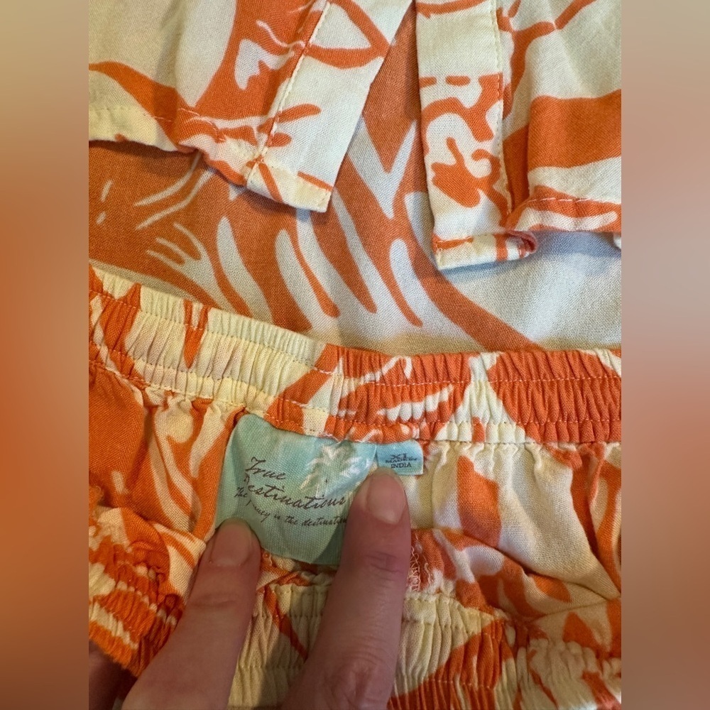 Free Destinations XL 2 piece Set EUC Matching Shorts Button down Flowy beachy - Picture 5 of 7